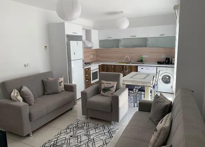 Merkezdeki Eviniz Apartament Kirenia